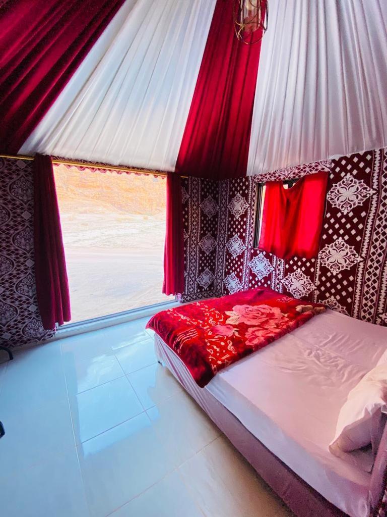 Hotel Sunrise Luxury Camp Wadi Rum Exteriér fotografie